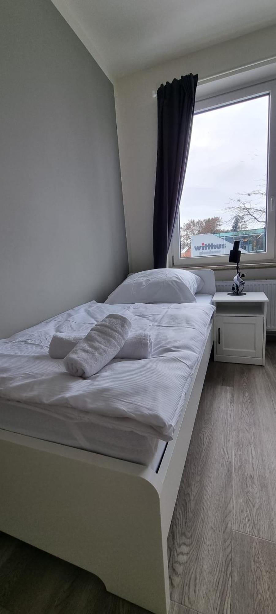 Zweibettzimmer "Grau" In Zentraler Lage Brême Extérieur photo