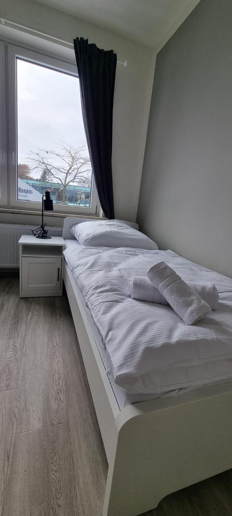 Zweibettzimmer "Grau" In Zentraler Lage Brême Extérieur photo